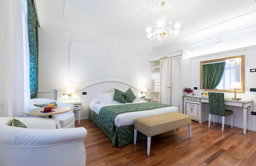 Hotel Croce Bianca-1